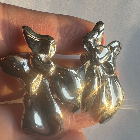 Vintage Les Bernard  silver tone large bow earrings